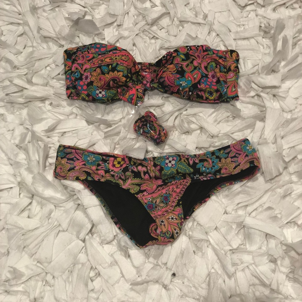 Victoria Secret bikini ( with or with out straps)